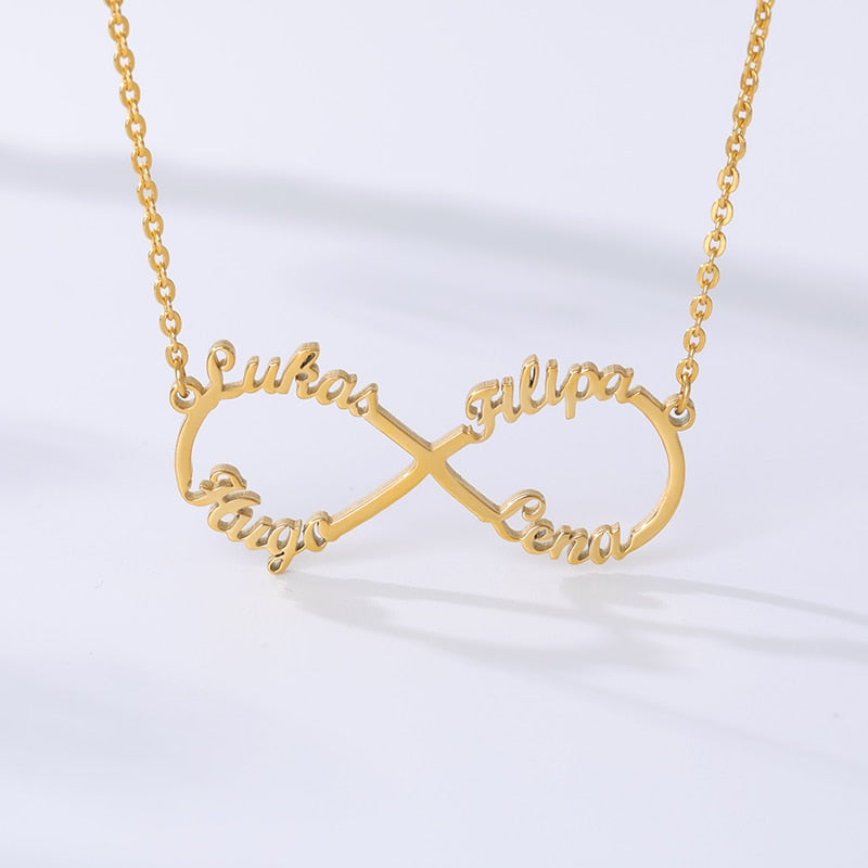 Four Names Necklace in gold color