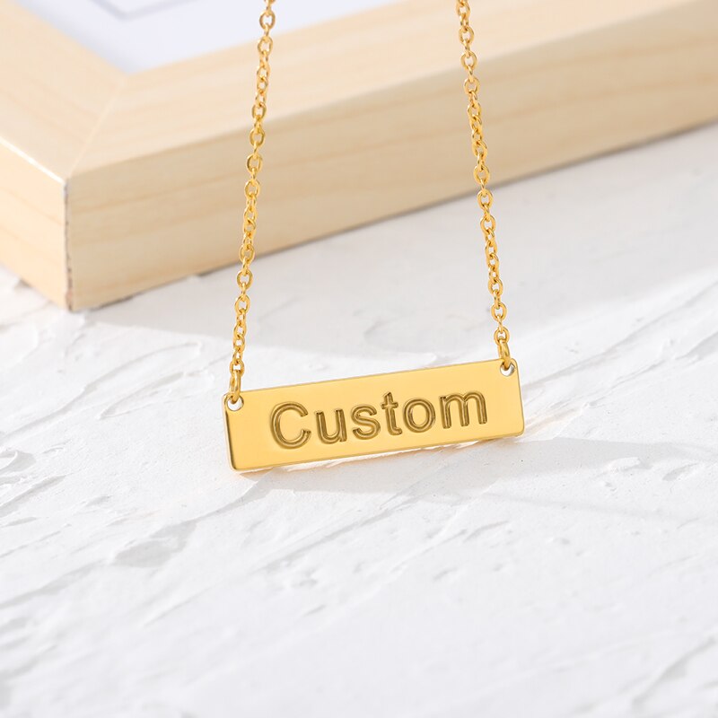 Name Bar Necklace in gold