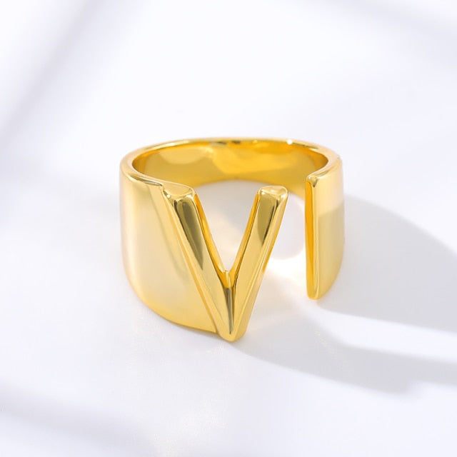 BOLD Initial Letter Ring